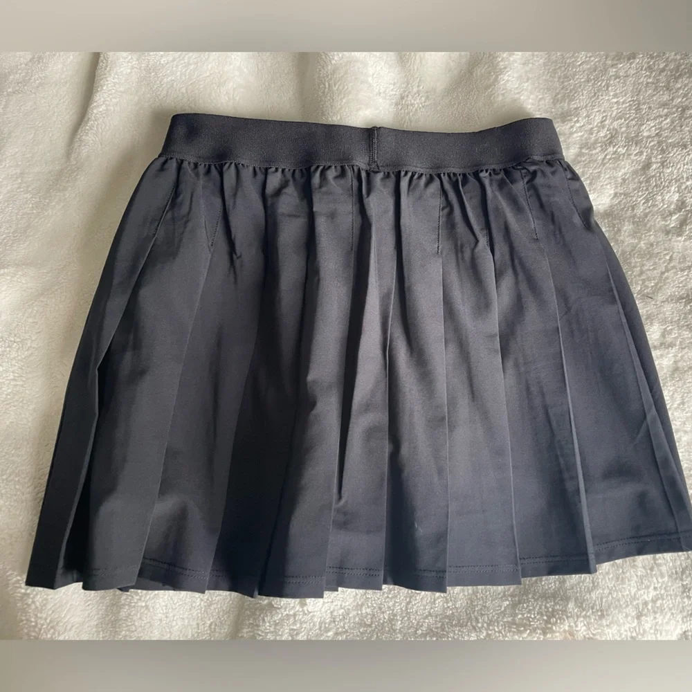 Alo varsity tennis skirt